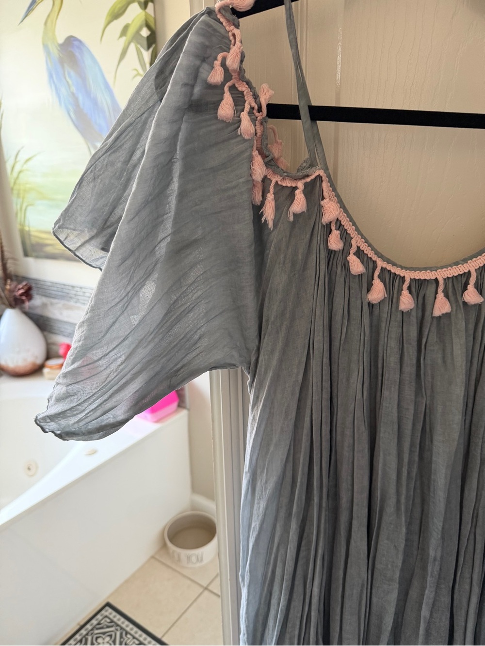 Women’s Gray Dress/Coverup/tunic with Pink Tassel Trim New without tags - Picture 2 of 5